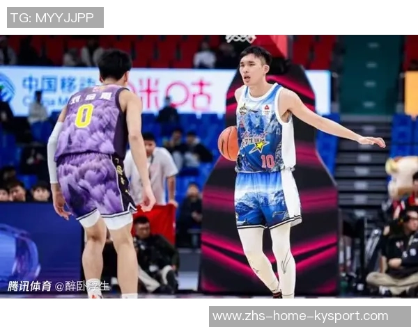 管子煜突破防守连过两人上篮被文班帽封盖精彩瞬间回顾