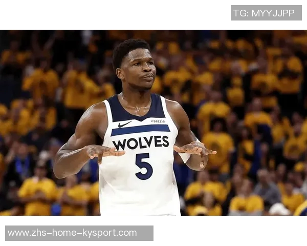 爱德华兹上半场表现亮眼15投6中三分球命中率不佳但仍斩获17分 爱德华兹上半场表现亮眼15投6中三分球命中率不佳但仍斩获17分