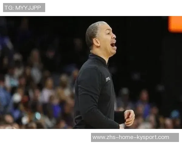 泰伦卢称赞莱昂纳德身体状态良好期待球队能持续保持最佳状态 泰伦卢称赞莱昂纳德身体状态良好期待球队能持续保持最佳状态