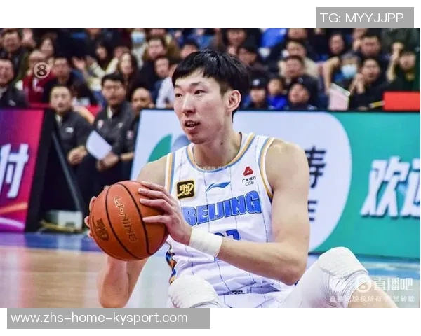 周琦半场表现平平仅得6分5板正负值惨淡显示球队困境 周琦半场表现平平仅得6分5板正负值惨淡显示球队困境