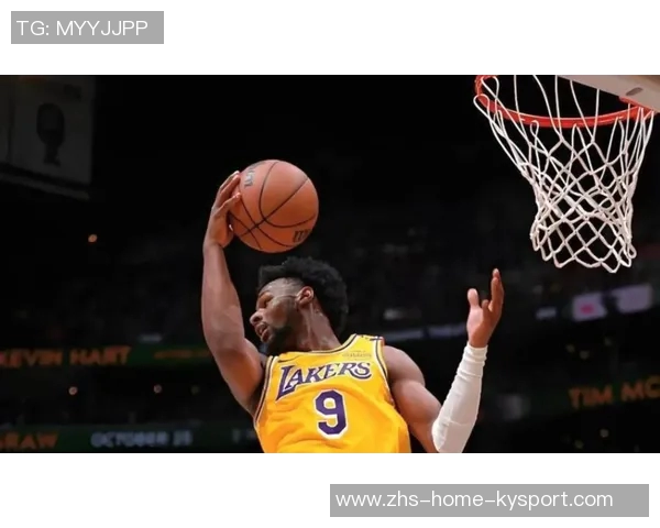 詹姆斯赠送字母哥签名球衣球员间友谊再升温引发热议